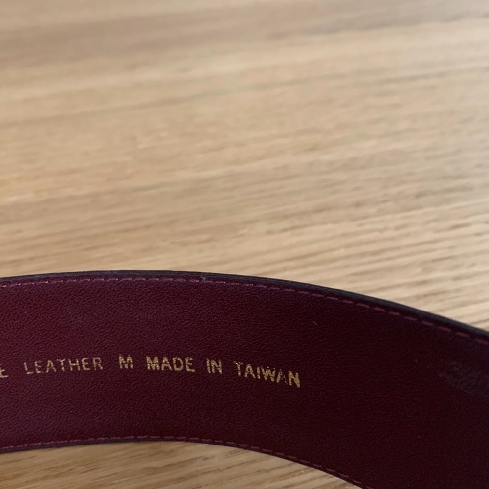 Worthington Burgundy Croc-Embossed Leather Belt with Gold Buckle - Picture 3 of 4
